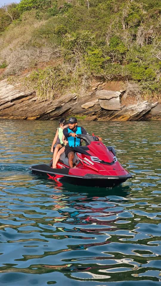 Foto - Aventura de Moto Aquática em Búzios em Buzios